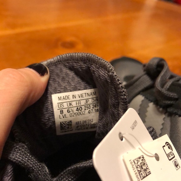 Adidas Iniki - Picture 4 of 5